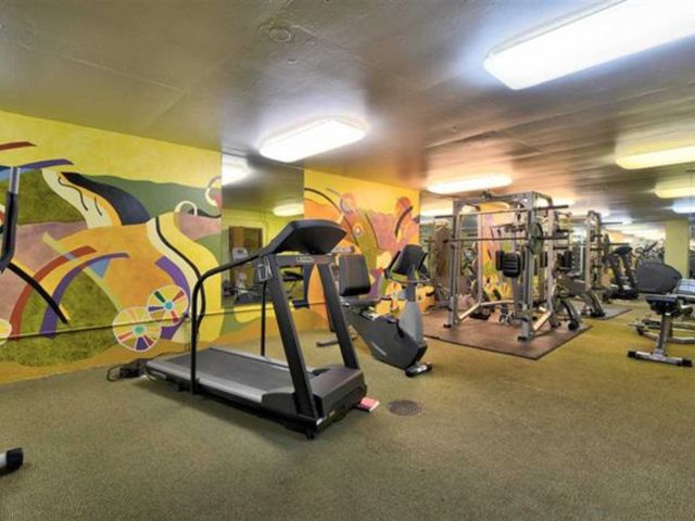 2195 Poplar Ave Apt 304, Memphis, TN 38104