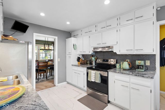 6160 Hazelwood Avenue, Indianapolis, IN 46228