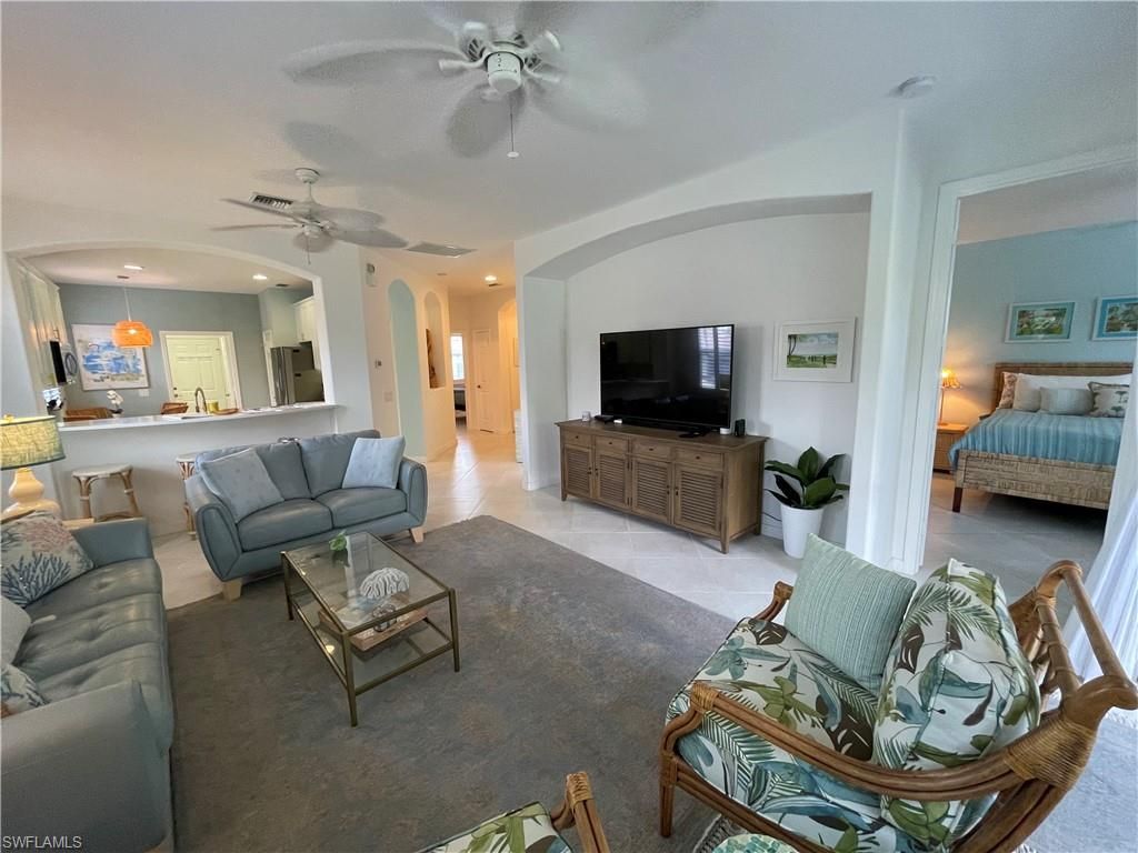10640 Camarelle CIR, FORT MYERS, FL 33913 — exterior