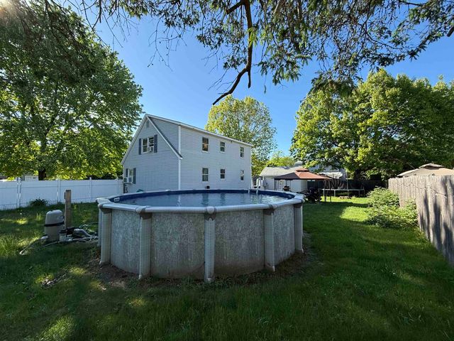 7 Willow Street, Allenstown, NH 03275