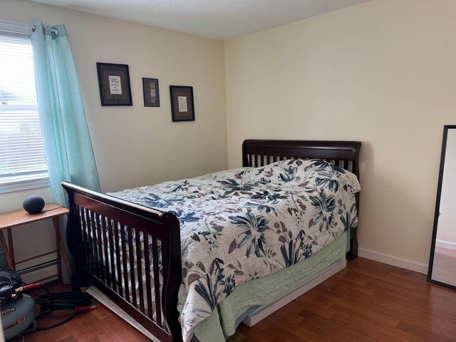 7 Willow Street, Allenstown, NH 03275