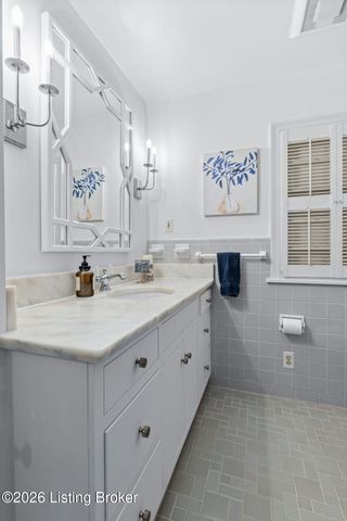 3906 Leland Rd, Louisville, KY 40207