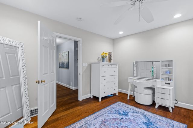 3906 Leland Rd, Louisville, KY 40207