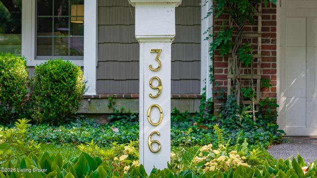 3906 Leland Rd, Louisville, KY 40207