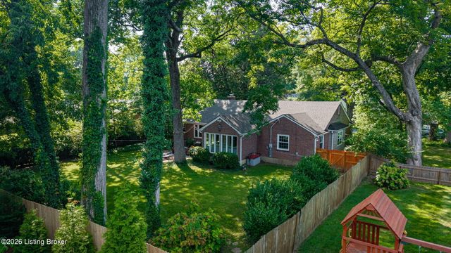 3906 Leland Rd, Louisville, KY 40207