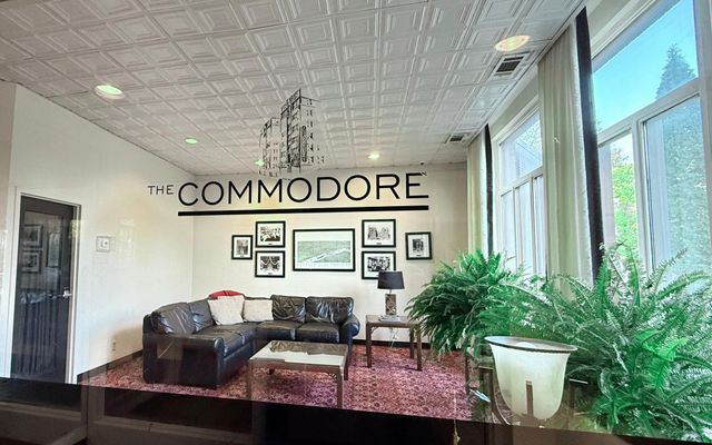 79 Western Avenue N 606, Saint Paul, MN 55102