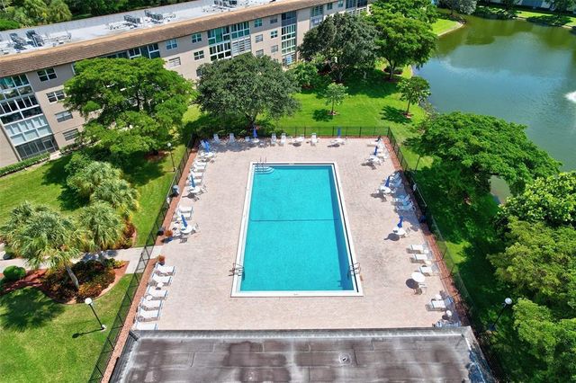 1704 Andros Isle E-1, Coconut Creek, FL 33066