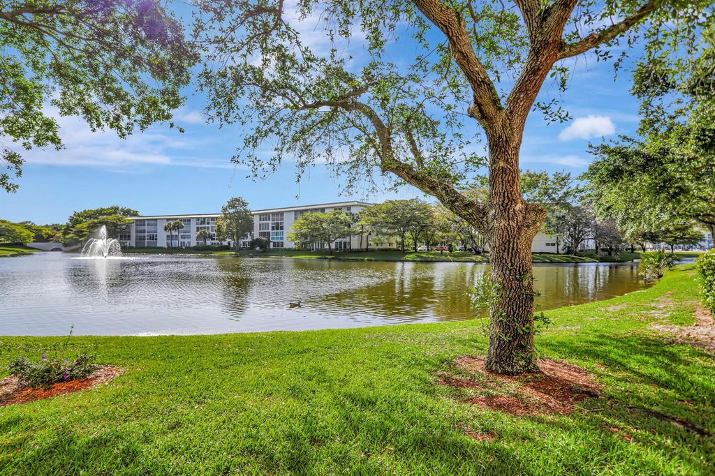1704 Andros Isle E-1, Coconut Creek, FL 33066