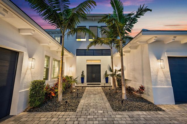 9364 Coral Isles Circle, Palm Beach Gardens, FL 33412