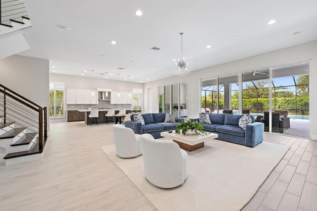 9364 Coral Isles Circle, Palm Beach Gardens, FL 33412