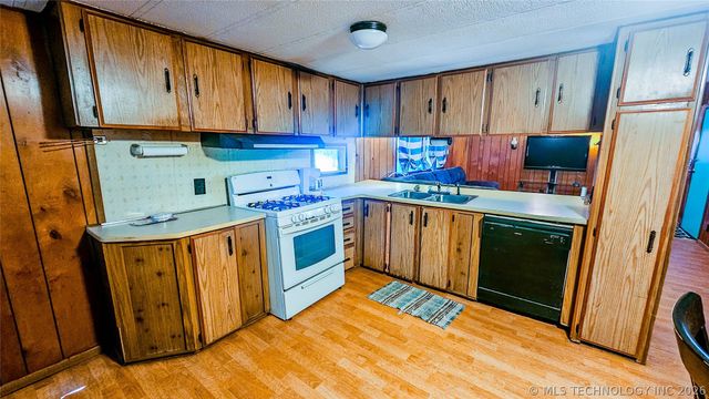 120347 S 4186 Road, Eufaula, OK 74432