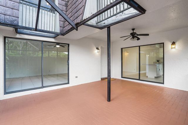 7690 Courtyard Run W, Boca Raton, FL 33433