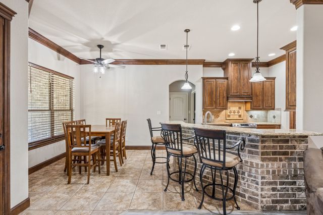 3000 Elkton Drive, Granbury, TX 76049