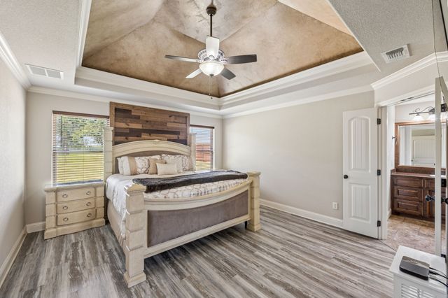 3000 Elkton Drive, Granbury, TX 76049