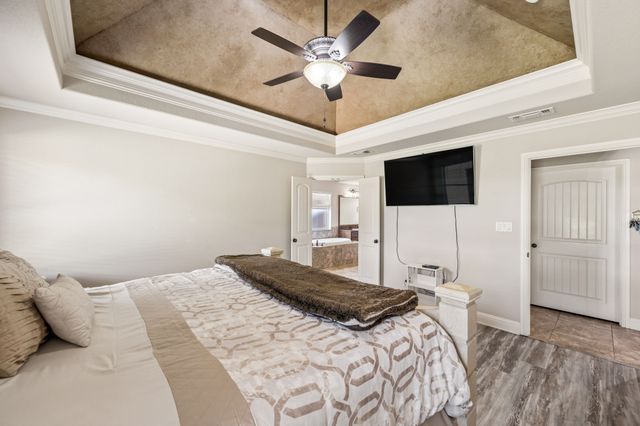 3000 Elkton Drive, Granbury, TX 76049