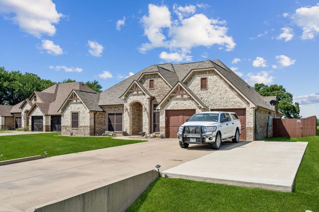 3000 Elkton Drive, Granbury, TX 76049