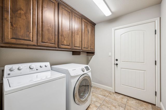 3000 Elkton Drive, Granbury, TX 76049
