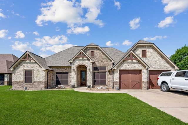 3000 Elkton Drive, Granbury, TX 76049