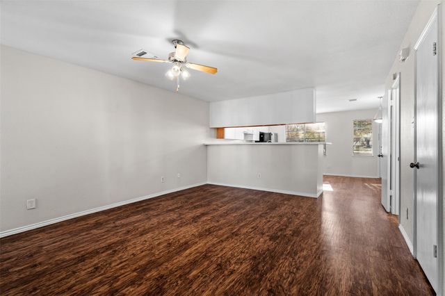 1841 River Crossing CIR C, Austin, TX 78741
