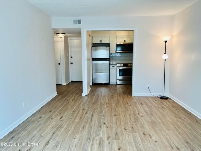 1935 Gardiner Ln APT F92, Louisville, KY 40205