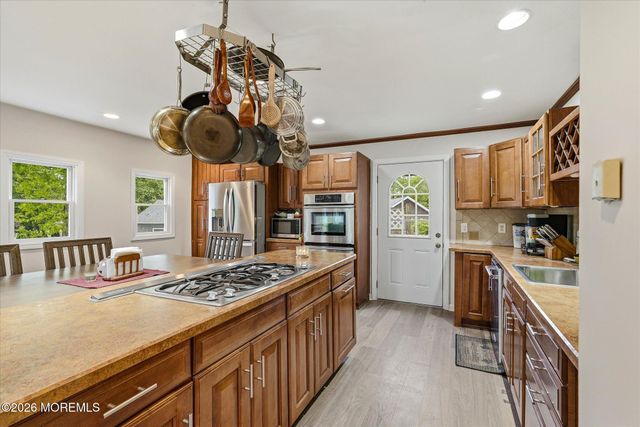 203 Thrush Court, Lanoka Harbor, NJ 08734