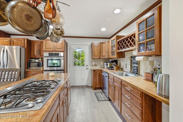 203 Thrush Court, Lanoka Harbor, NJ 08734