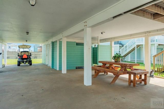 16906 Beachcomber Drive, Jamaica Beach, TX 77554