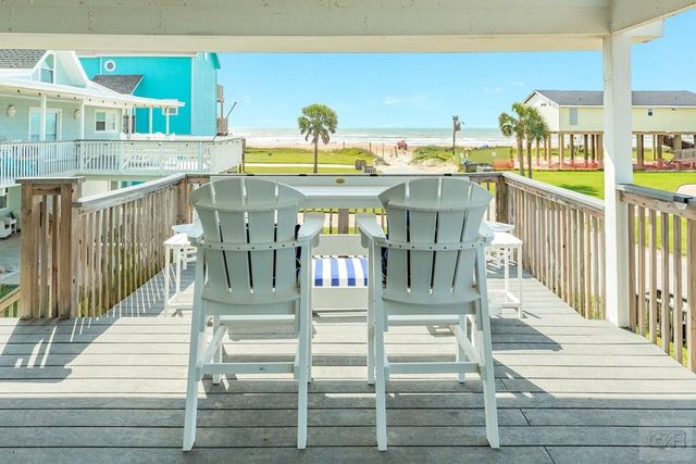 16906 Beachcomber Drive, Jamaica Beach, TX 77554