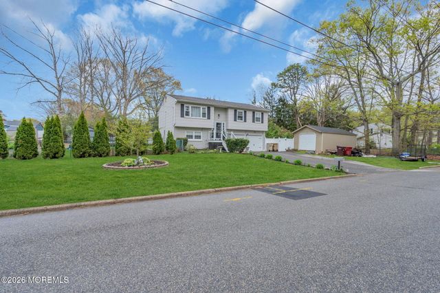 75 Bittern Lane, Bayville, NJ 08721