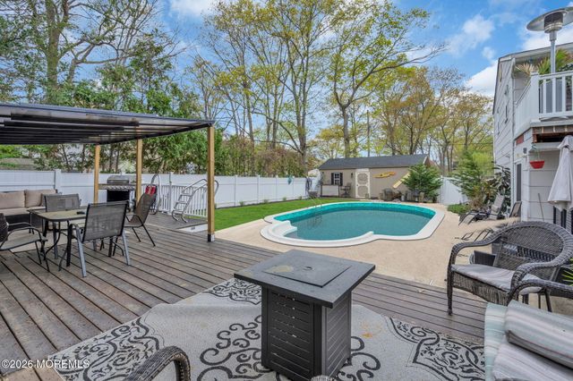 75 Bittern Lane, Bayville, NJ 08721