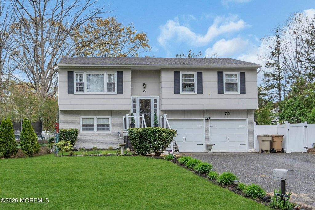 75 Bittern Lane, Bayville, NJ 08721