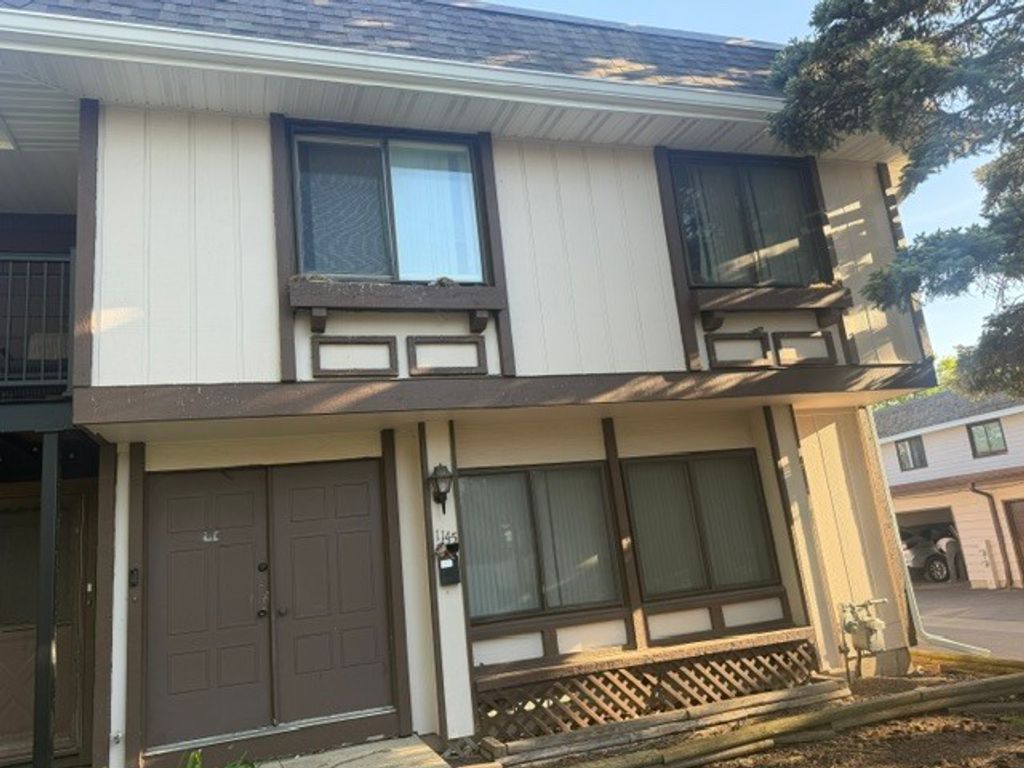 1145 Court G, Hanover Park, IL 60133