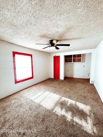 2406 32nd Street, Lubbock, TX 79411