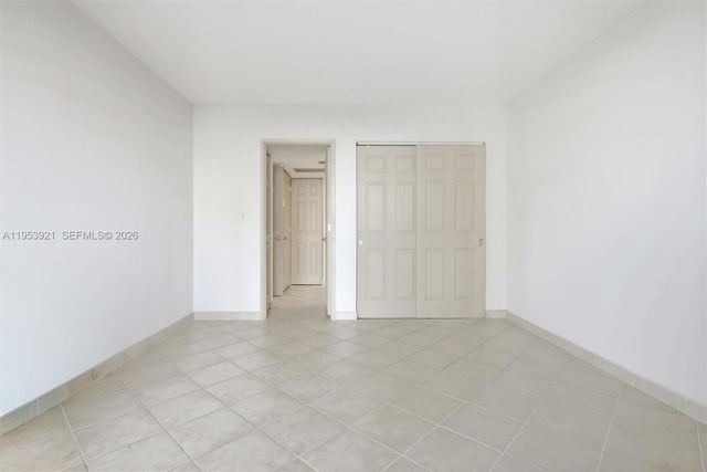 3731 N Country Club Dr 1421, Aventura, FL 33180