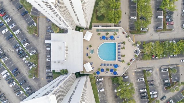 3731 N Country Club Dr 1421, Aventura, FL 33180