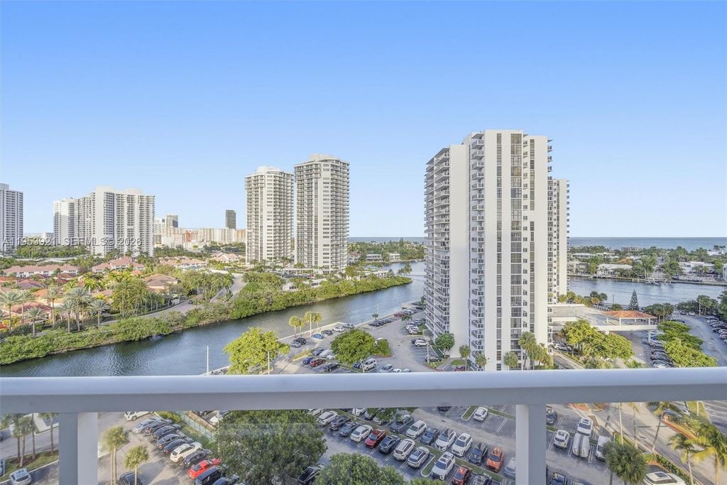 3731 N Country Club Dr 1421, Aventura, FL 33180