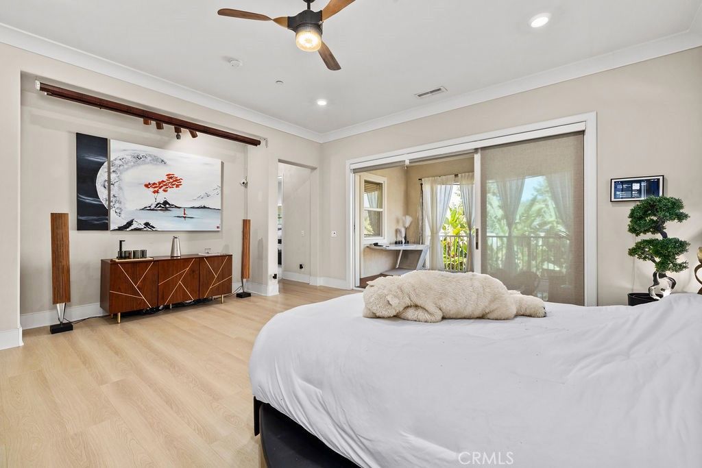 Image 34 of property listing at 102 Balance, Irvine, CA 92618