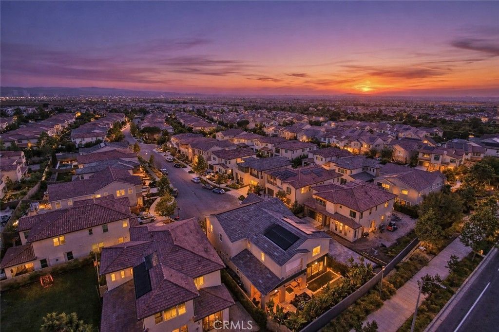 Image 4 of property listing at 102 Balance, Irvine, CA 92618
