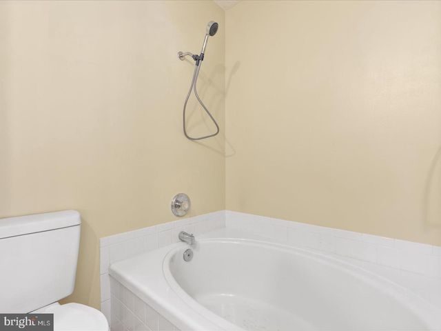 175 SCARLET TANAGER LN, Front Royal, VA 22630