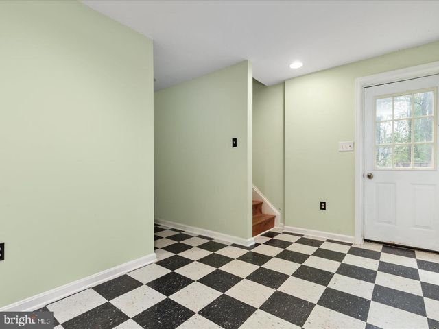 175 SCARLET TANAGER LN, Front Royal, VA 22630