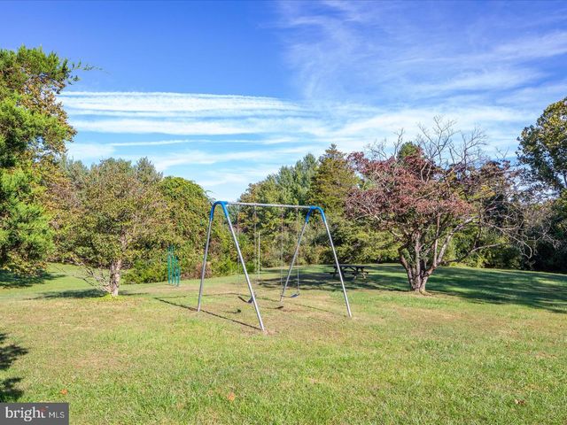 175 SCARLET TANAGER LN, Front Royal, VA 22630