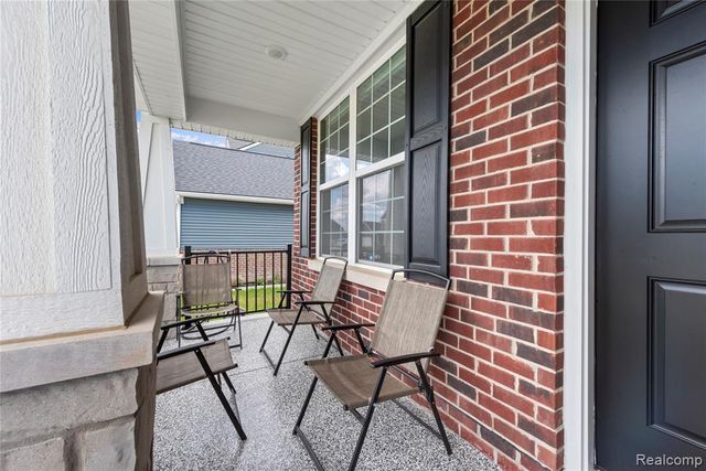 49477 Hummel Drive, Macomb, MI 48044