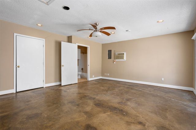 6948 Valhalla Road, Fort Worth, TX 76116