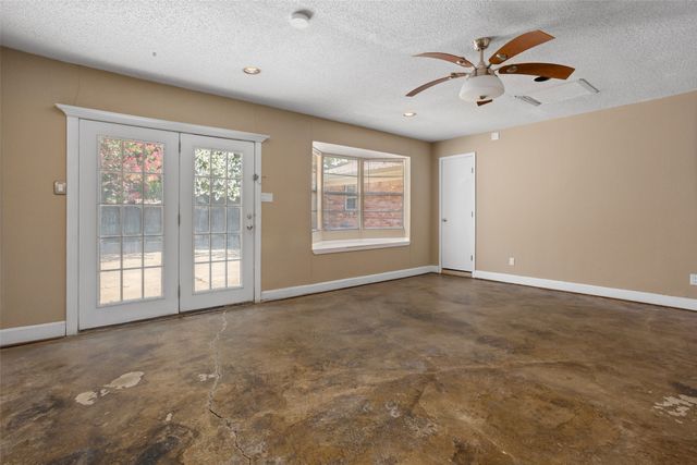 6948 Valhalla Road, Fort Worth, TX 76116