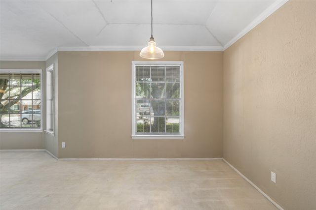 6948 Valhalla Road, Fort Worth, TX 76116