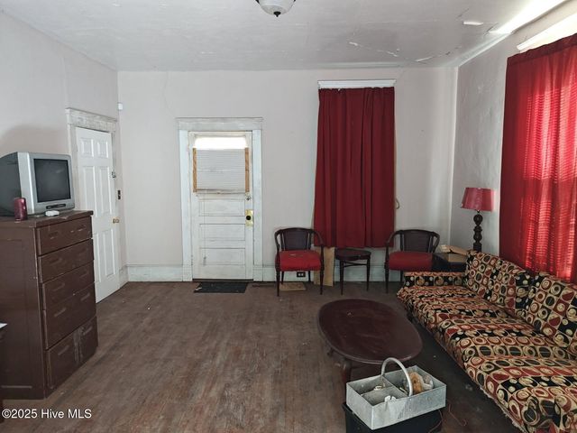 108 Church Street W, Ahoskie, NC 27910