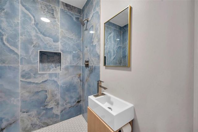 1665 LAURA STREET, Clearwater, FL 33755