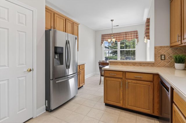 1 WARWICK RD, Princeton Junction, NJ 08550