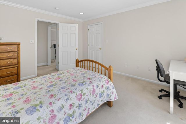 1 WARWICK RD, Princeton Junction, NJ 08550