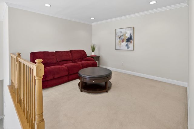 1 WARWICK RD, Princeton Junction, NJ 08550